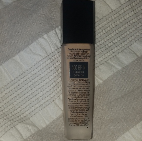 Lancome Foundation - Picture 3 of 4